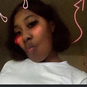 Meet your Posher, Alexus